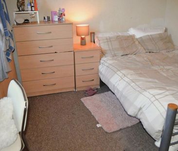 6 bedroom house to rent - Photo 4