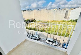 Unfurnished apartment for long term rental in Gata