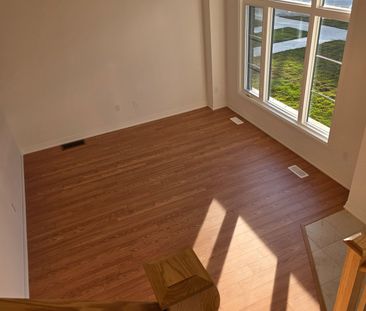 For Lease - 484 Provident Way, Hamilton, Ontario - Photo 4