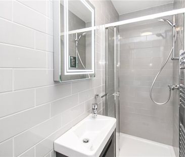 Wimbledon Park Road, London, SW18 5RJ - Photo 3