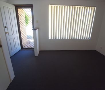 Perfect Family Home - Photo 6