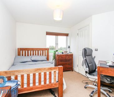 2 bed Apartment for Rent - Photo 5