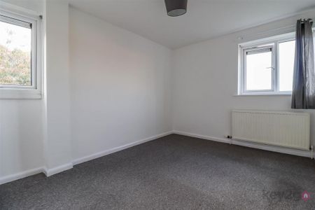 3 bedroom penthouse to rent - Photo 3