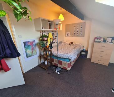 1 bedroom in a house share to rent - Photo 5