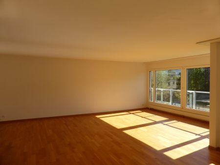Grosszügige Wohnung an ruhiger Lage im Schöngrund - Olten - Photo 2