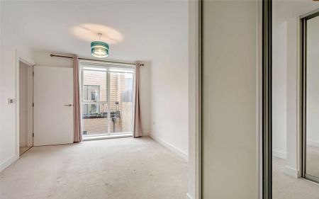 4 bedroom terraced house to rent - Photo 4