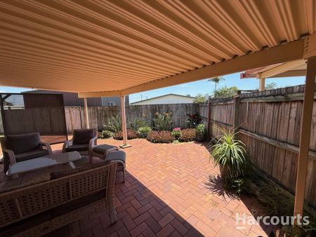 Modern Unit With Shared Pool - Photo 2