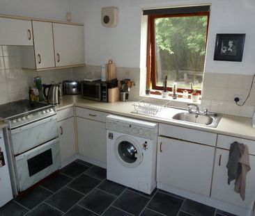 1 Bed Flat, Maclean Street, G51 - Photo 1