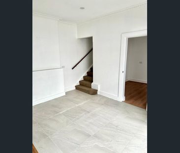 Situated directly opposite Oakleigh Train Station - Photo 4