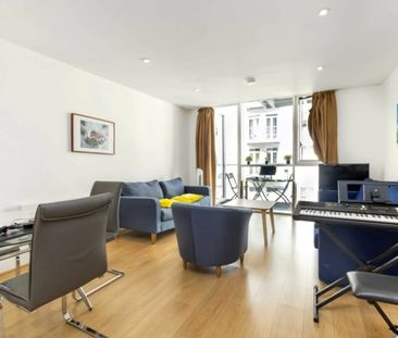 Leman Street - Photo 3