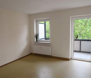 Seniorenfreundliche Wohnung im Grünen // Balkon // Bad und Küche mi... - Foto 1