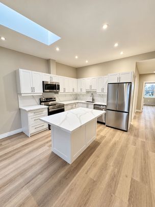 For Lease - 2157 Danforth Avenue Unit# Upper, Toronto, Ontario - Photo 1