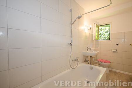 Renovierte Wohnung mit neuer Einbauküche in der Südstadt - Photo 2