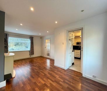 2 bedroom end of terrace house to rent - Photo 2