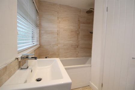 House - Terraced For Rent Dumfries Street, Treorchy - Photo 4