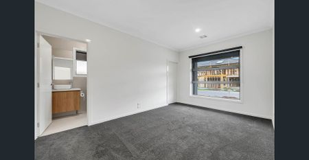 Elegant Family Living in a Prime Wollert Location - Photo 5