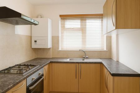 2 bedroom flat to rent - Photo 5