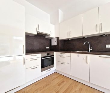 Moderne Terrassenwohnung in absoluter Grün- und Ruhelage - Photo 3