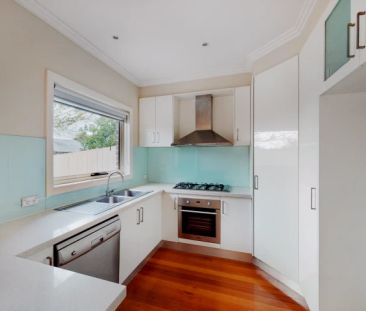 3 Bed, 2 Bath - Photo 5