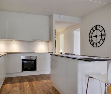 Flot 4 værelses lejlighed med altan - Photo 6