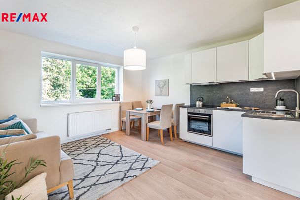 Pronájem bytu 4+kk v družstevním vlastnictví 62 m², Psáry - Fotografie 1