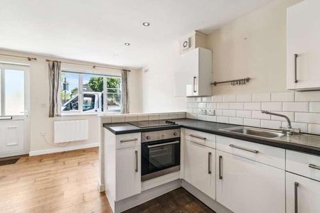 Bedford Hill, Balham, London, SW12 - Photo 2