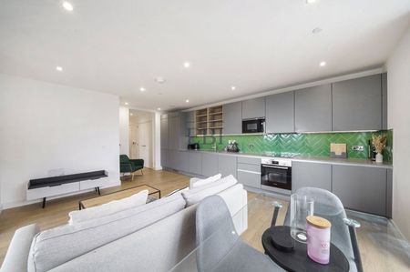 16-22 Hermitage Lane, South Norwood, SE25 5HH - Photo 2