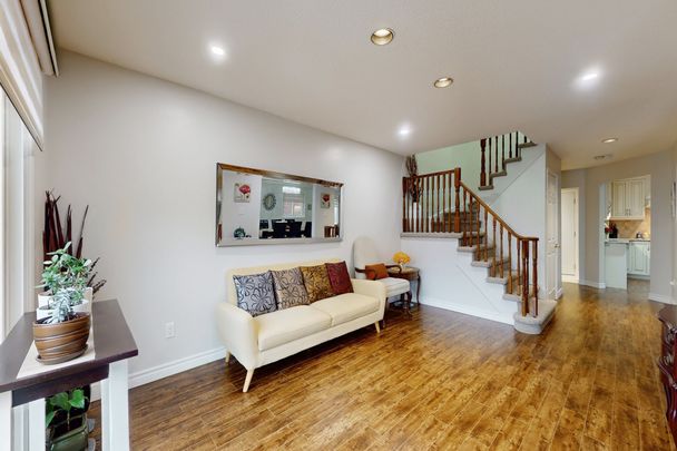 For Lease - 179 Campbell Avenue, Vaughan, Ontario - Photo 1