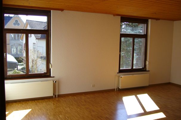 Schöne 3.5 Zimmer-Wohnung im 1.OG im Zentrum von Rebstein - Photo 1
