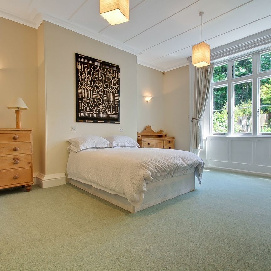 4 Bed Maisonette, The Woodlands, HA1 - Photo 1