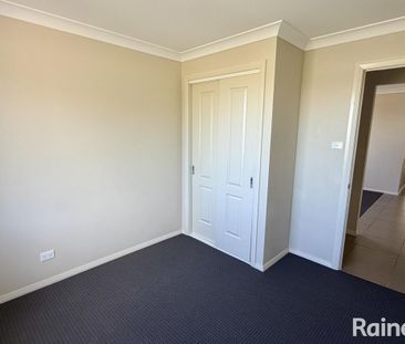 Low Maintenance Home - Photo 5