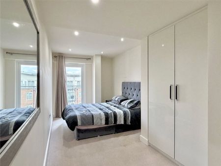 6, Boulevard Drive, Colindale, London, NW9 - Photo 4