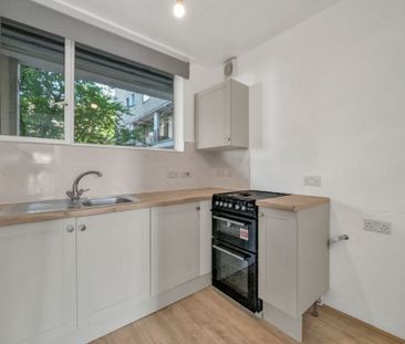 2 Bed Flat, Swiss Cottage, NW6 - Photo 5