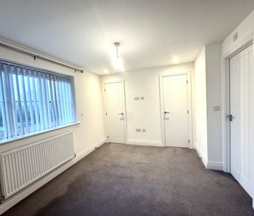 Clayfield Road, Weston Turville - Photo 5