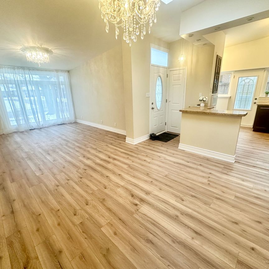 For Lease - 69 Roywood Drive Unit# Entire House, Toronto, Ontario - Photo 1