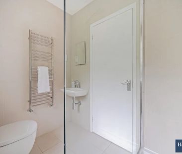 4 bedroom detached house to rent - Photo 3