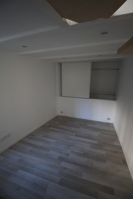 Location Appartement 2 pièces 27m² ROQUEVAIRE 13360 - Photo 1