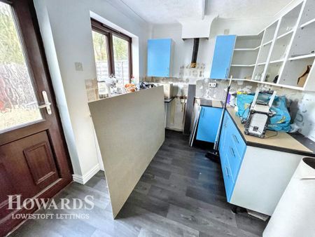 2 bedroom terraced house to rent - Photo 5