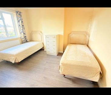Room in a Shared House, Galpins Road, CR7 - Photo 2