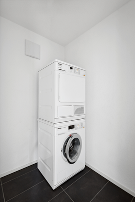 moderne und helle 4.5-Zimmerwohnung - Ihre Wohlfühloase! - Photo 1