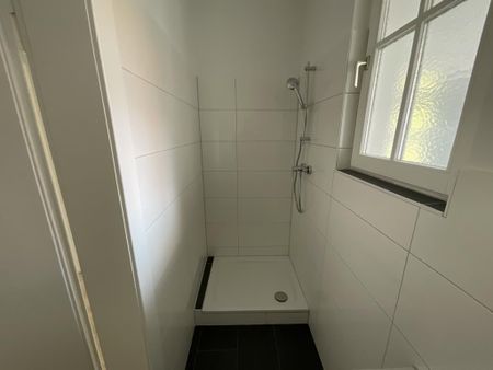 Nachmieter gesucht! Modernisierte 2-ZKB-Balkonwohnung im Erdgeschoss in Heppens zu vermieten! - Photo 2