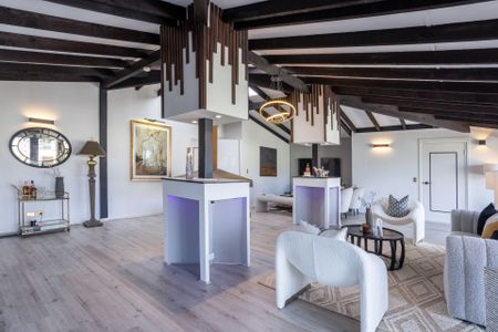 Resort-Style Family Home - Photo 4