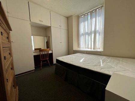 Pitfour Street, Dundee - Photo 3