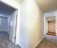 Bright 2-Bedroom Main Floor in Sunnyside – Prime Inner-City Location - Photo 5