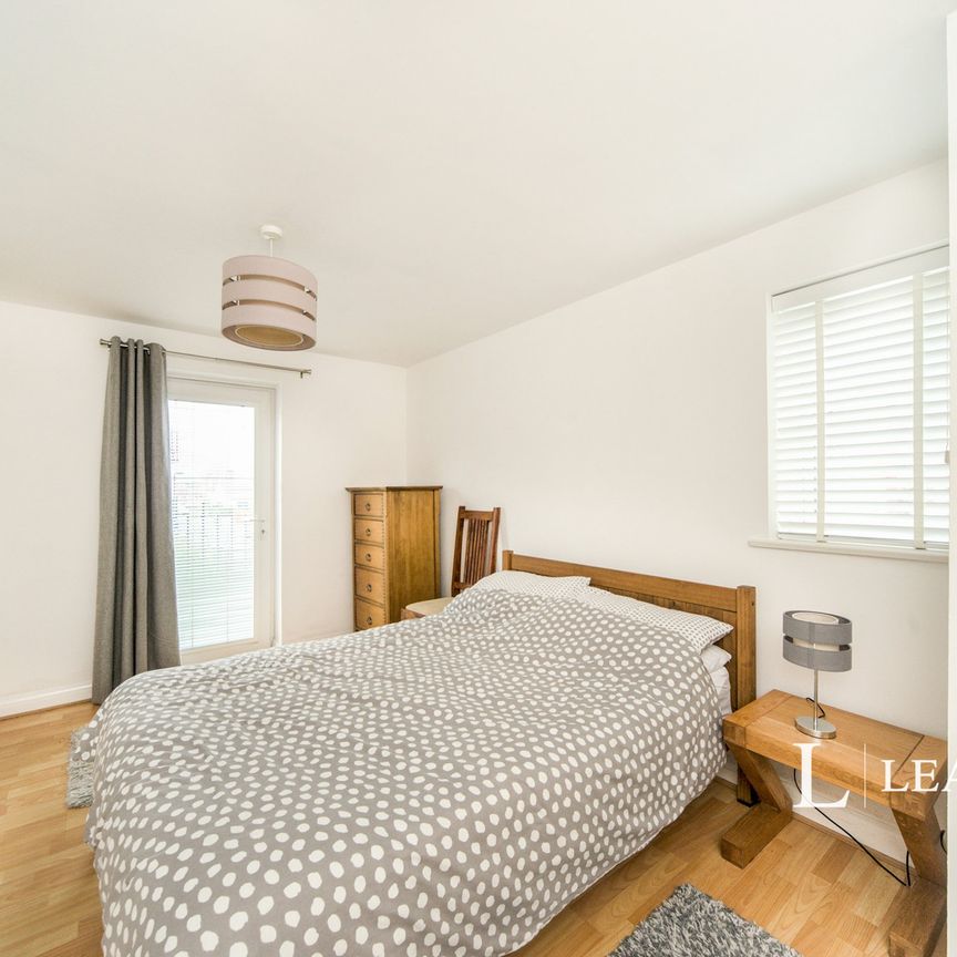 2 bedroom apartment to rent Bermuda Place, Sovereign Harbour, Eastbourne, East Sussex - Photo 1