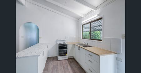 Spacious 3Bed Home in Waterford West Perfect Starter or Family Home! - Photo 5