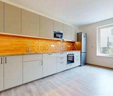 Pronájem moderního bytu 1+kk s předzahrádkou a parkovacím místem v ... - Photo 6