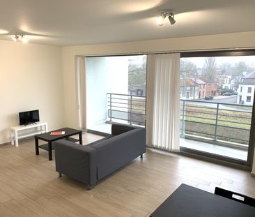 Lumineux appartement 2ch + terrasse + parking à 7000 Mons  Loyer: ... - Photo 2