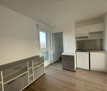 location Appartement T2 DE 43.45m² À AMIENS - Photo 3