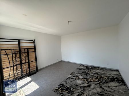 Location Appartement 2 pièces 40m² CHATEAUROUX 36000 - Photo 2